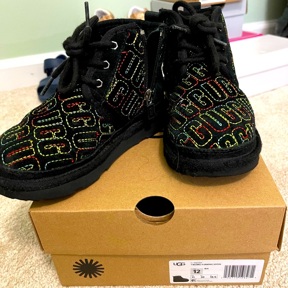 Ugg Youth Neumel II Boots